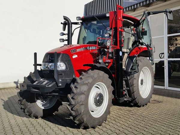 Traktor mit Lift