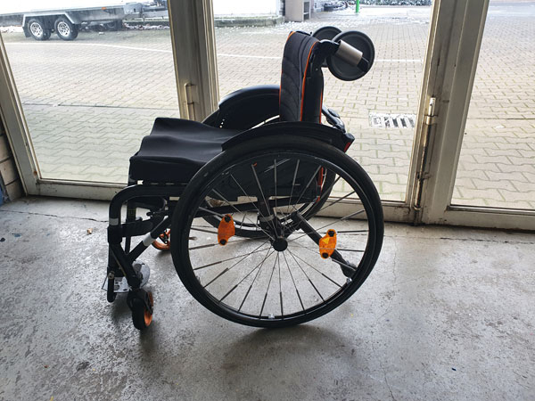 RollirolleR-fuer-Starrrahmenrollis ganze Ansicht
