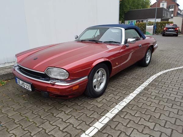 Schwenkbares Gaspedal (Jaguar-XJS, Außenansicht)