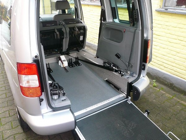 Heckausschnitt Caddy AMF